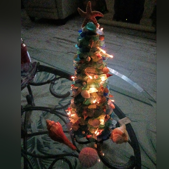 Sea Glass Christmas Tree w/Sugar Star fish - Picture 2 of 4